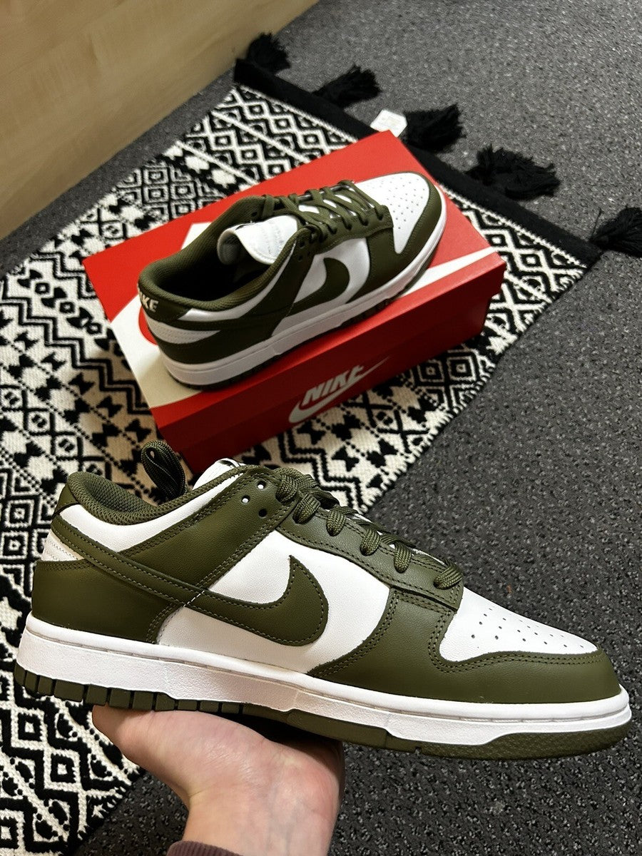 Nike Dunk Low Olive