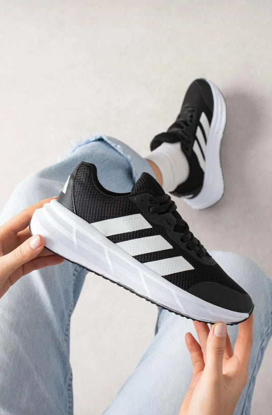 Adidas Adistar Siyah beyaz
